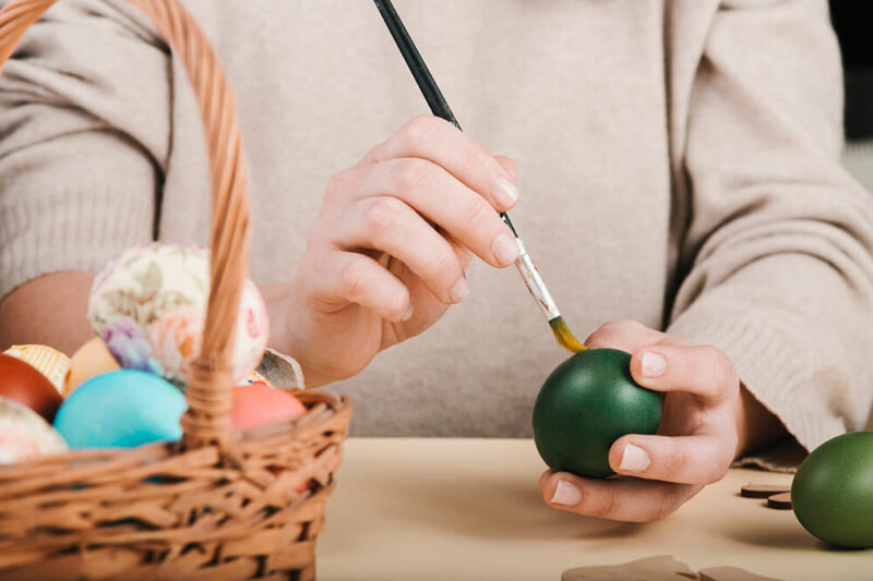 front-view-woman-decorating-easter-eggs (1) front-view-woman-decorating-easter-eggs (1)